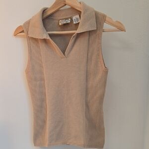 Heriloom Collectibles Tan Sleeveless Collared Knit Top Size Small